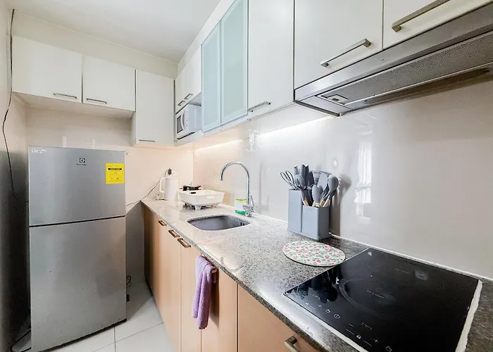 Seaview Unit At Mactan Newtown Opr Punta Engano (Mactan)
